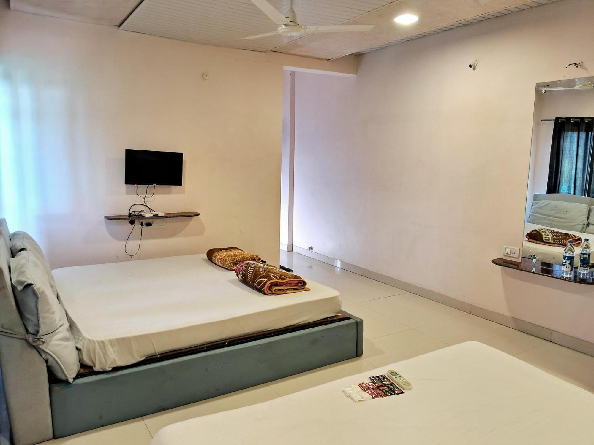 Oneness Mahableshwar Hotel Mahābaleshwar Buitenkant foto